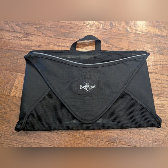 Eagle Creek Pack-It Reveal Garment Folder Large  Black & Grey, - Picture 4 of 9